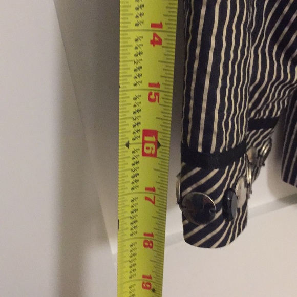 Showstopper Worth blazer, sz 6, fits like an 8 - Picture 7 of 8